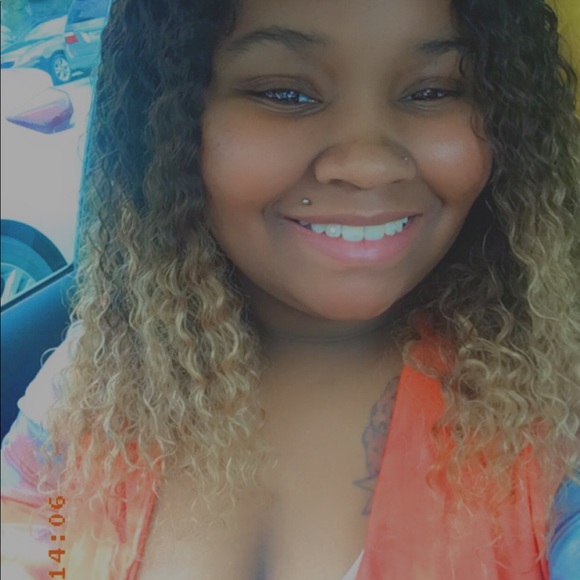 Meet your Posher, Brianna - Picture 1 of 1